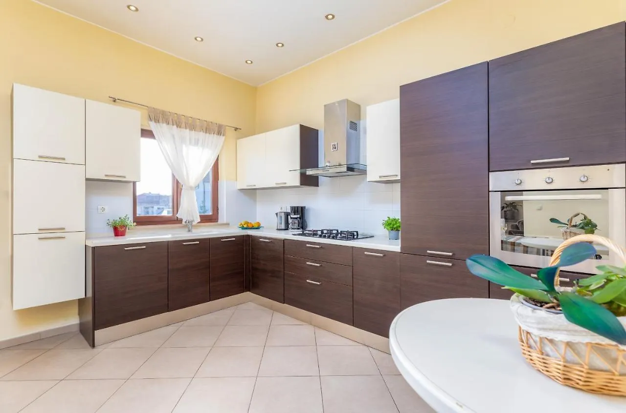 Apartment Luana A1 Fazana Croatia