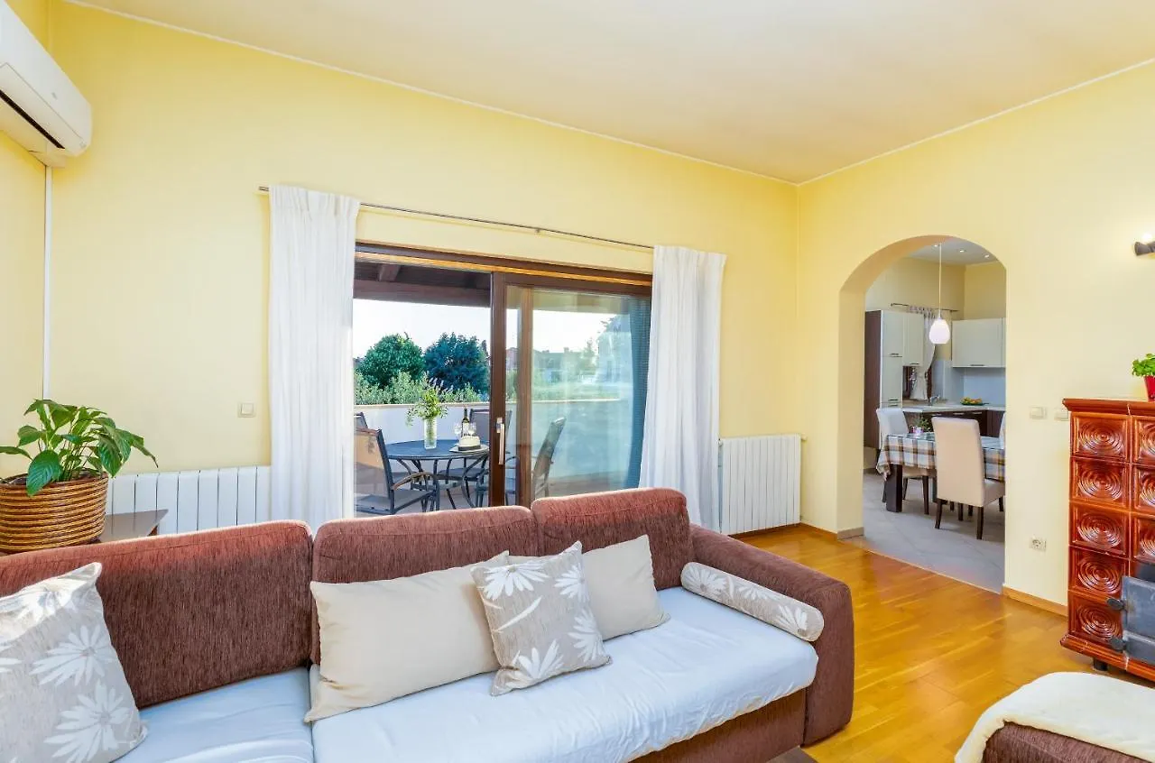 Apartment Luana A1 Fazana